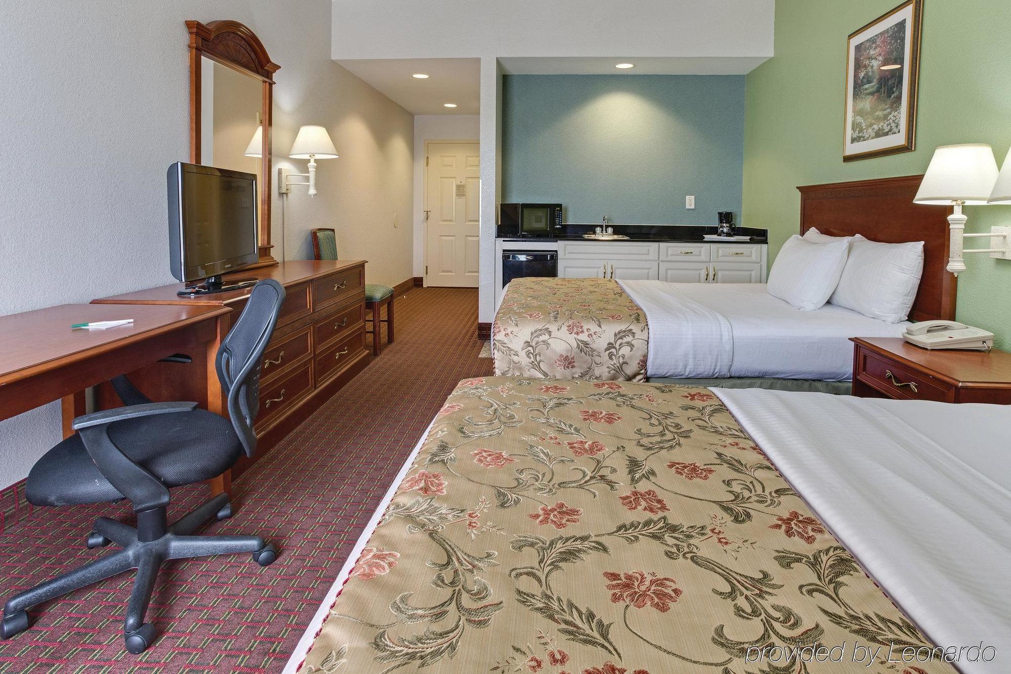 La Quinta By Wyndham Tampa Bay Area-Tampa South Hotel Bagian luar foto