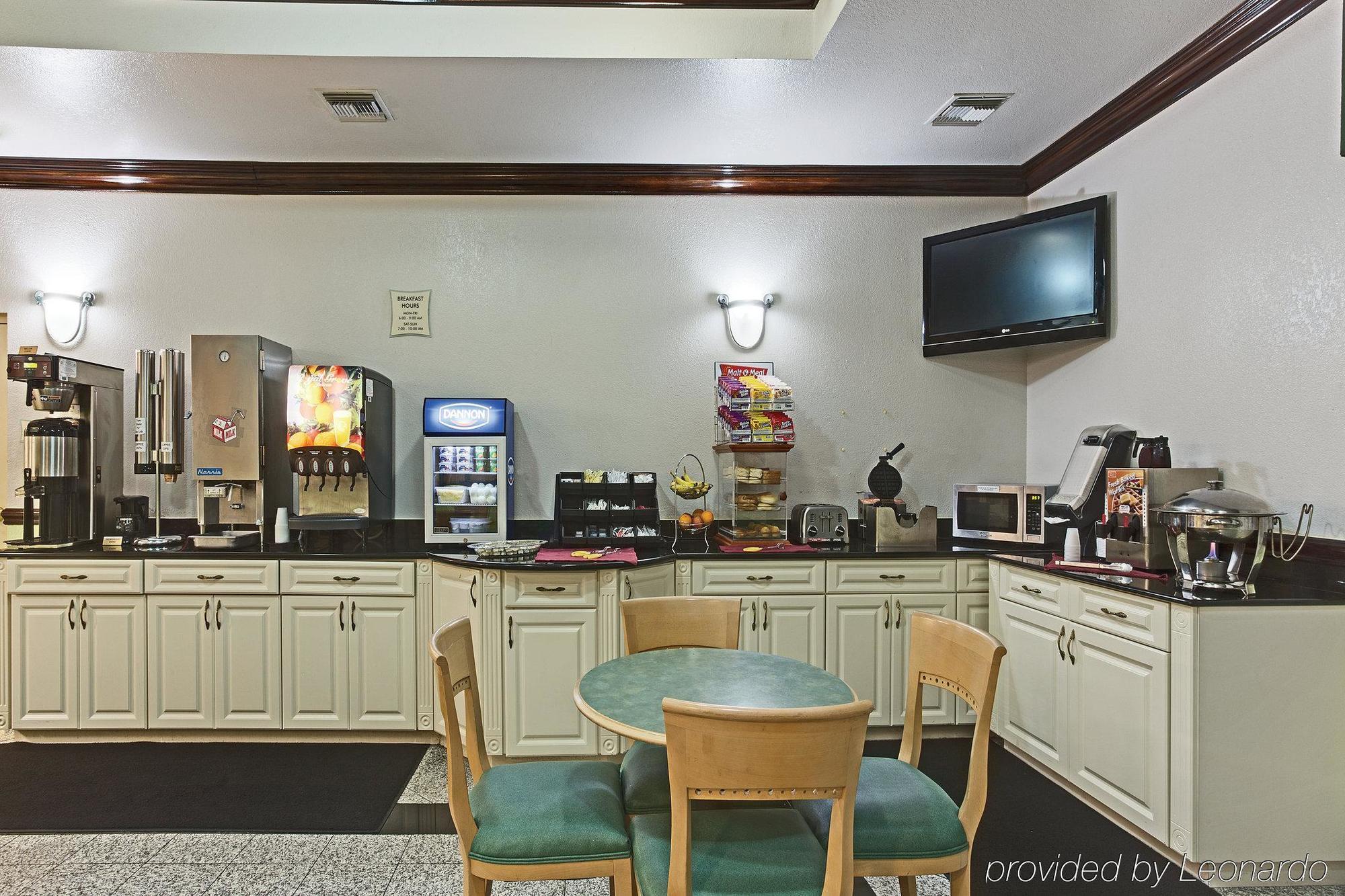 La Quinta By Wyndham Tampa Bay Area-Tampa South Hotel Bagian luar foto