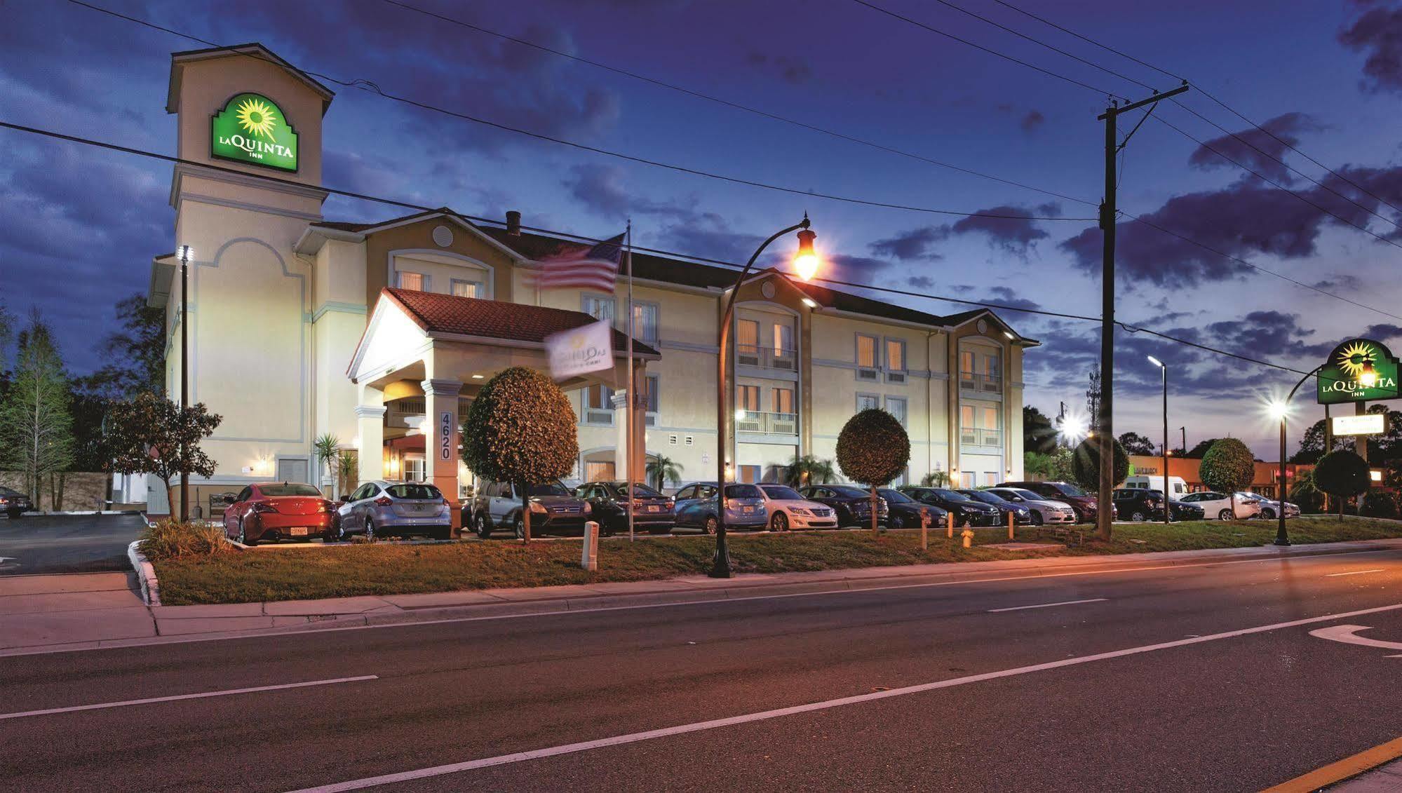 La Quinta By Wyndham Tampa Bay Area-Tampa South Hotel Bagian luar foto