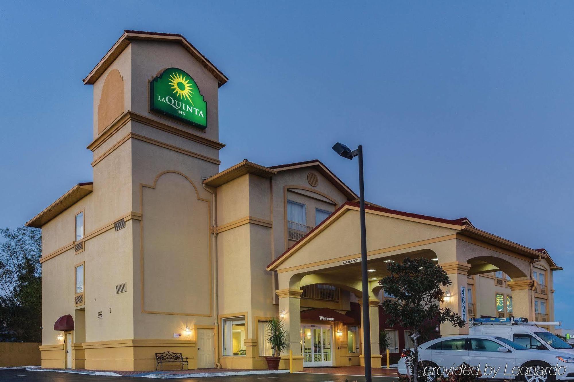 La Quinta By Wyndham Tampa Bay Area-Tampa South Hotel Bagian luar foto